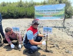 Pertamina Patra Niaga RJBB Kolaborasi dengan Masyarakat Tanam 3.000 Bibit Mangrove di Karawang