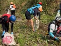 Sungai Cicatih Dibersihkan dari Dua Arah, SUPA dan BOOGIE Ajak Warga Ubah Kebiasaan