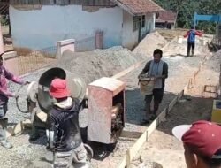 Jalan Kampung Purbasari Dibangun, Pemdes Karanganyar Salurkan DD Tahap II untuk Akses Warga
