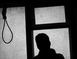 Warga Cipaku Ujunggenteng Geger, Pria 27 Tahun Ditemukan Tergantung di Kamarmandi