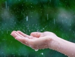 Hujan Lebat Berpotensi Guyur Sukabumi Siang hingga Sore, BMKG Ingatkan Petir dan Angin Kencang