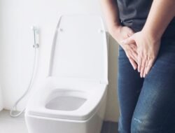 Sering Tak Bisa Menahan Kencing? Kenali Penyebab dan Latihan untuk Mengatasinya