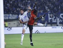 Persija Jakarta Kalahkan Persib 2-1 lewat Gol Menit Akhir
