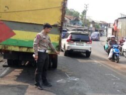 Dua Truk Tabrakan di Parungkuda Sukabumi, Polisi: Tiga Orang Luka-Luka