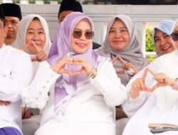 Kadinkes Sukabumi Ida Halimah Hadiri Peringatan Hari Santri 2026, Dorong Santri Peduli Kesehatan Masyarakat